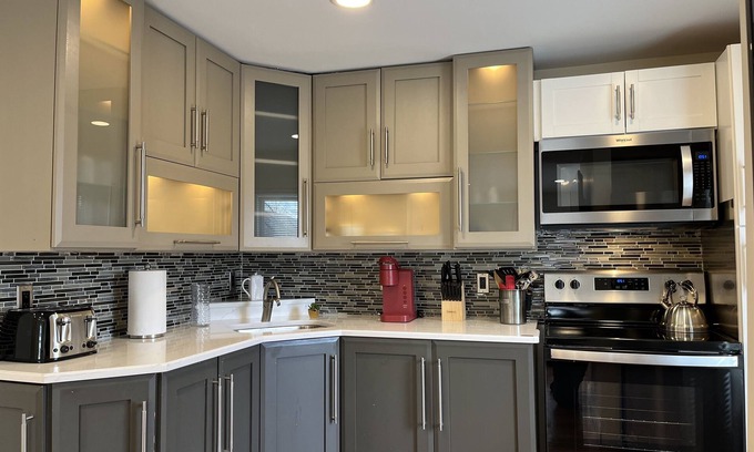 Oneonta Apartment | BigWave 2 - Totally renovated 2nd fl Apt, near ASV