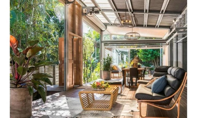 Belongil House | Billibelongil - 40A Childe St, Byron Bay
