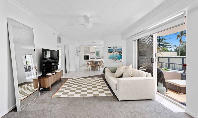 Bilinga Apartment | Billinga Beach House