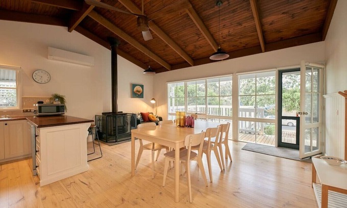 Anglesea House | Bills Place - Anglesea