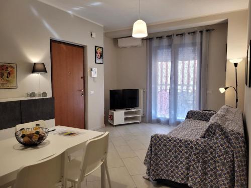 Rometta Marea Apartment | Bilocale Rometta Marea