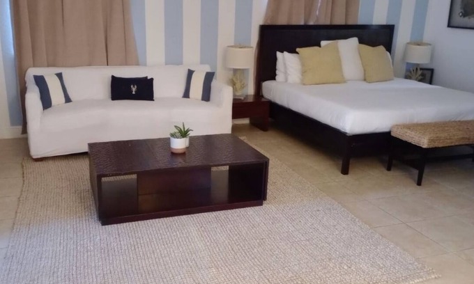 Alice Town Condo | Bimini Beach Bungalow inside Resort World