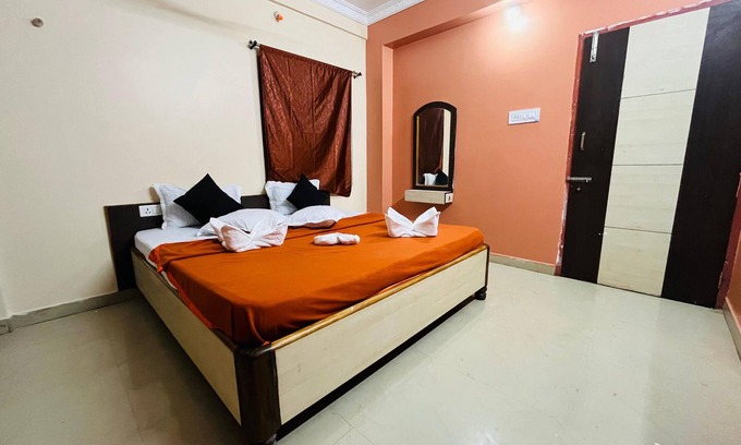 Puri House | Binapani Bhavan Near Jagannatha Temple