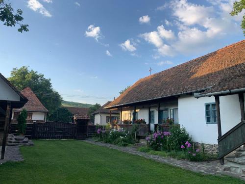 Chibed House | Biró vendégház