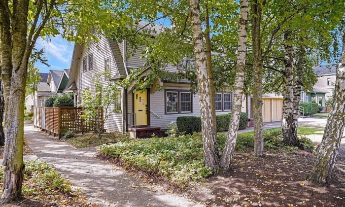 Northeast Neighbors House | Birchwood Glen Townhome 1390 Chemeketa St Salem OR 97301