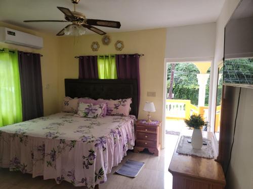 Duncans House | Bird's J Getaway