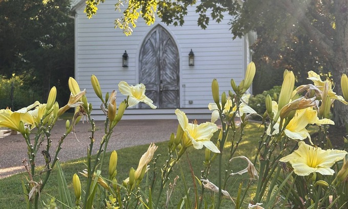 Franklin Cottage | Bird Song Guest House - Luxury Retreat in a pastoral setting - Franklin, TN