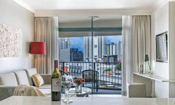 Darwin City Centre Apartment | Birds eye Views from Chic Harbourside Abode