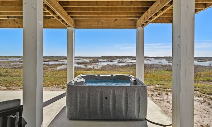 Rockport House | Birds on the Bay | Upgraded + Serene Views