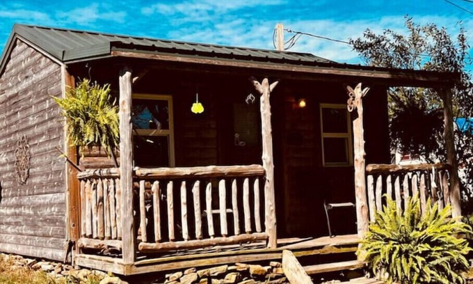 Williamsburg Cabin | Birdsong cabin