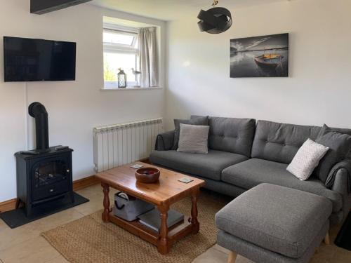 Woolfardisworthy House | Birdsong Cottage
