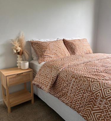 Arorangi House | Birdys Retreat