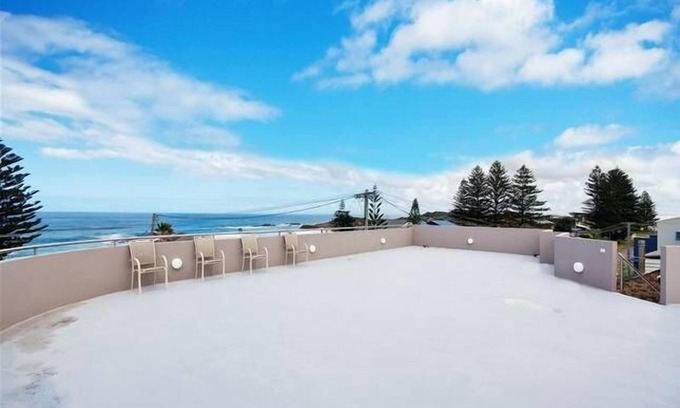 Anna Bay House | Birubi Lighthouse - Whale Watching Splendour
