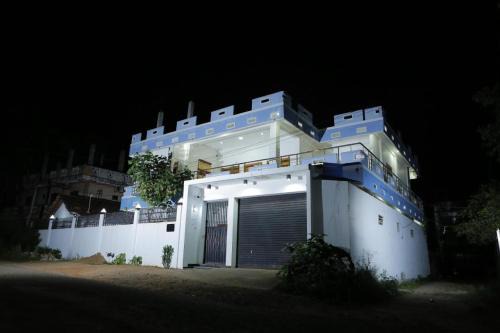Irampaikkulam Apartment | Birunthavanam