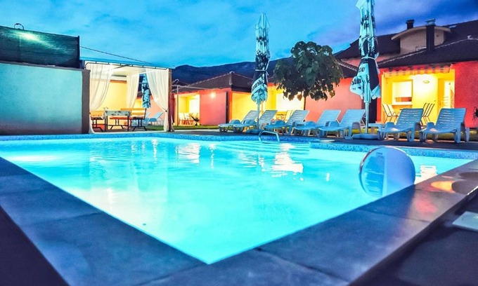 Blagaj Apartment | Bise Resort - Holiday Home Star with Shared Swimming Pool