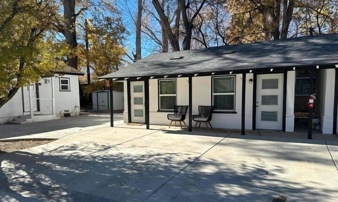 West Bishop House | Bishop Creek Oasis