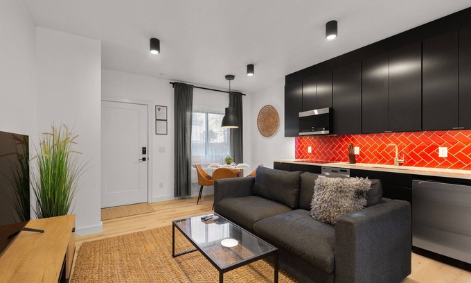Gardiner Apartment | Bison Meadow Lodge #1