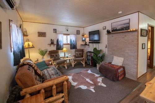 Necedah House | Black bear cabin with blow up hot tub