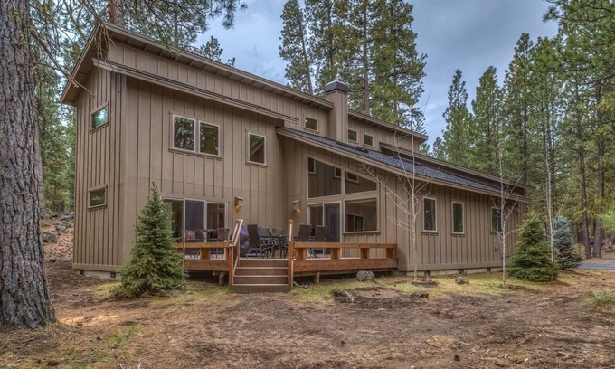 Black Butte Ranch House | Black Butte Ranch Rock Ridge 004