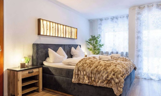 Schoenwald Apartment | Black Forest Style- Sauna, Pool, Massagesessel