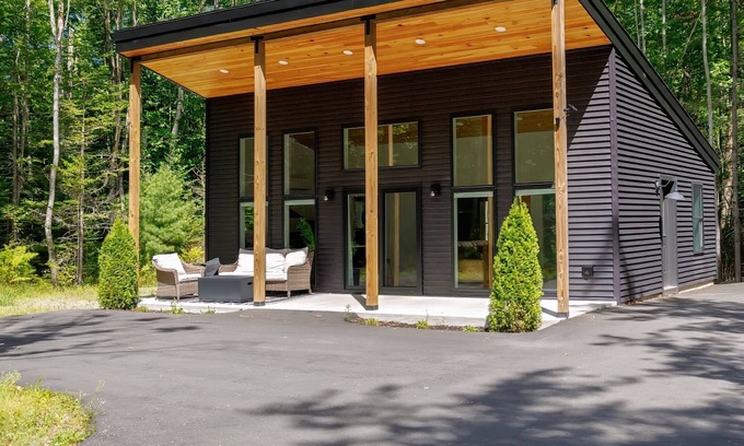 Surry House | Black Haven Tiny Home