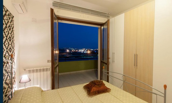 Sestu Apartment | Black Star