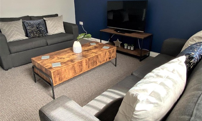 South Shore Apartment | Blackpool Sleepover Apartment 5 Free Parking Sleeps 6