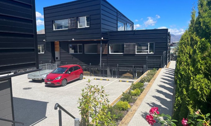 Queenstown City Centre Apartment | Blackrock Apartments Queenstown