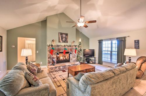 Blairsville House | Blairsville Home with Deck and Stunning Mountain Views