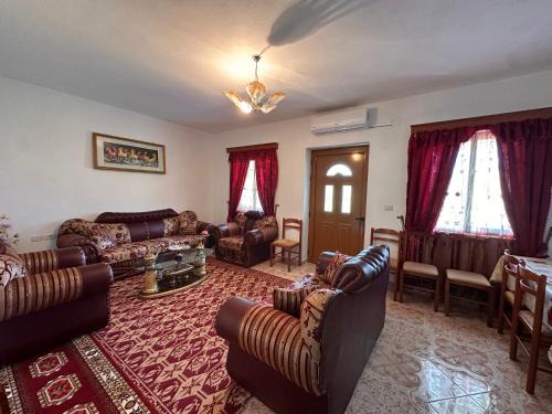 Permet House | BLEAM Guest House