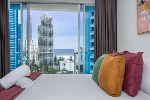 Surfers Paradise Apartment | Bliss By The Ocean beautiful views, walk to beach!