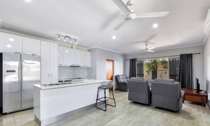 Berrimah House | Blissful 2BR Home Away From Home