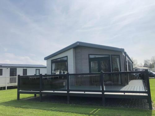 Flookburgh House | Blissful Lodge Haven Lakeland