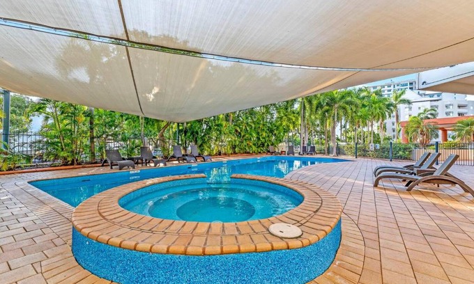 Darwin City Centre Apartment | Blissful Waterfront King Studio Steps to Esplanade