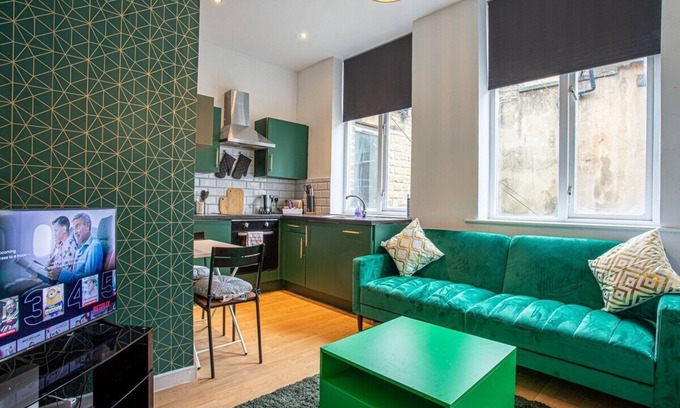 Halifax Apartment | Blissfully Peaceful 1 Bed Flat In Crown Street