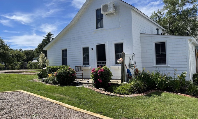 Block Island House | Block Island The Way It Used To Be! Steps From Everything!