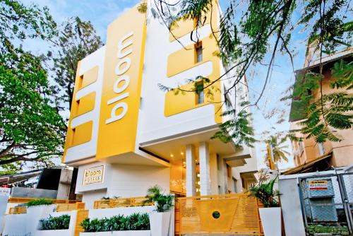 Indiranagar Hotel | Bloom Hotel - Indiranagar