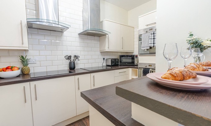 Lancaster House | Bloomfield 5