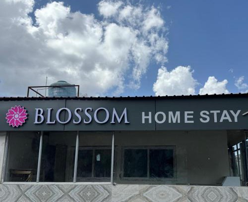 Kempty Range Hotel | Blossom Dhanaulti