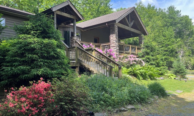 Blowing Rock House | Blowing Rock Retreat near Julian Price Park with stream and pond.