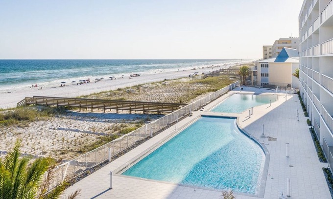 Fort Walton Beach Condo | Blu 100, 2019 Build, Ground Floor, 2 parking spots