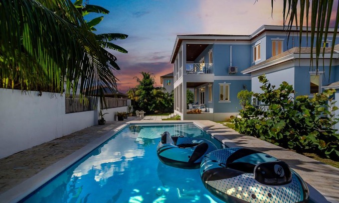 Nassau Villa | Blu Diamond Luxury Estate