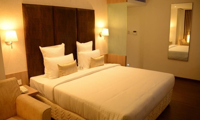 Anna Nagar Hotel | Blu Ivy Serene Serviced Apartments