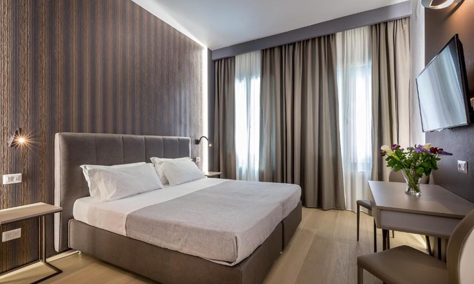 Sant' Ambrogio House | Blu Notte Guest House