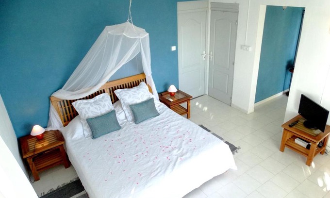 La Gaulette Apartment | Blue Appartment