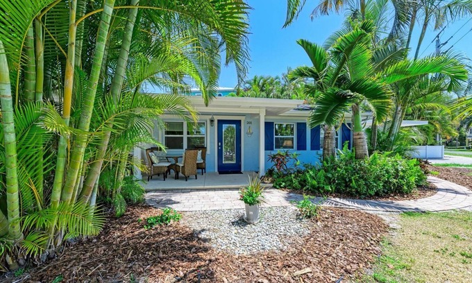 Holmes Beach House | Blue Bayou: Dog Friendly Home - 5 Houses to Beach by Anna Maria Life Vacation Rentals