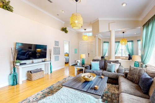 Bradenton House | Blue by the Bay