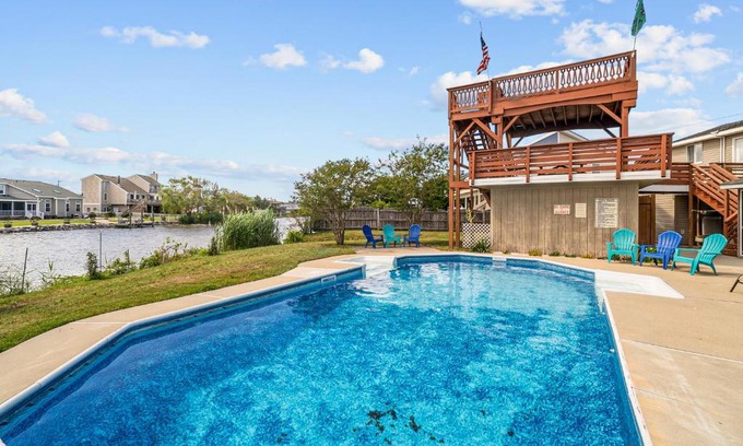 Sandbridge House | Blue By You