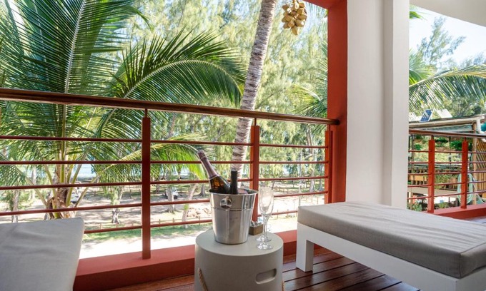 Wolmar Apartment | Blue Coral Beachfront Penthouse