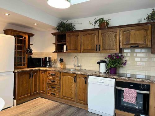 Knightstown House | Blue Cottage